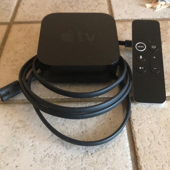 Apple TV 4K 32gb - Picture 1 of 2